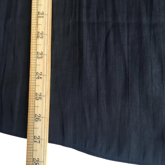 Isaac Mizrahi Live Shirt Womens 1X Black Ruffle V-Neck Smocked Shoulders Plus - Picture 9 of 16